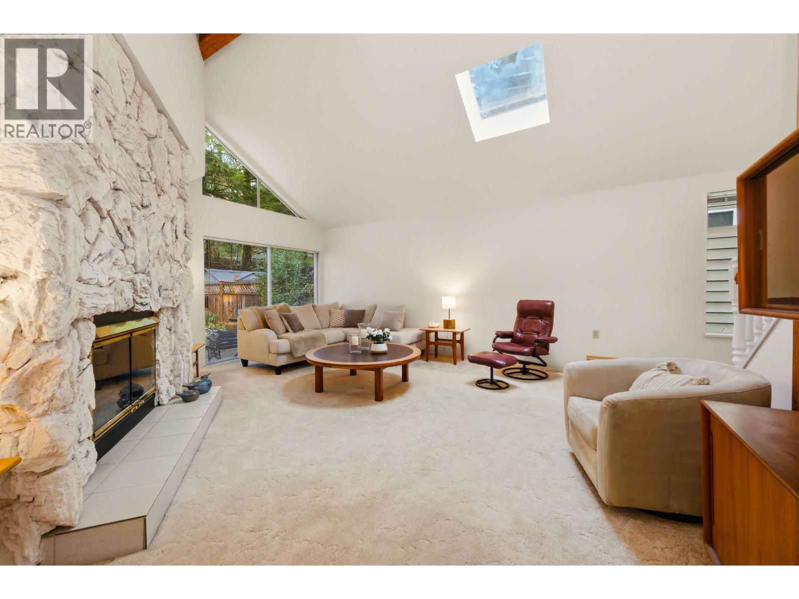 1485 Percy Court, North Vancouver, British Columbia  V7G 2P4 - Photo 4 - R3117011