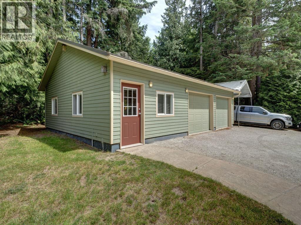 1317 Lockyer Road, Roberts Creek, British Columbia  V0N 2W1 - Photo 22 - R3117021