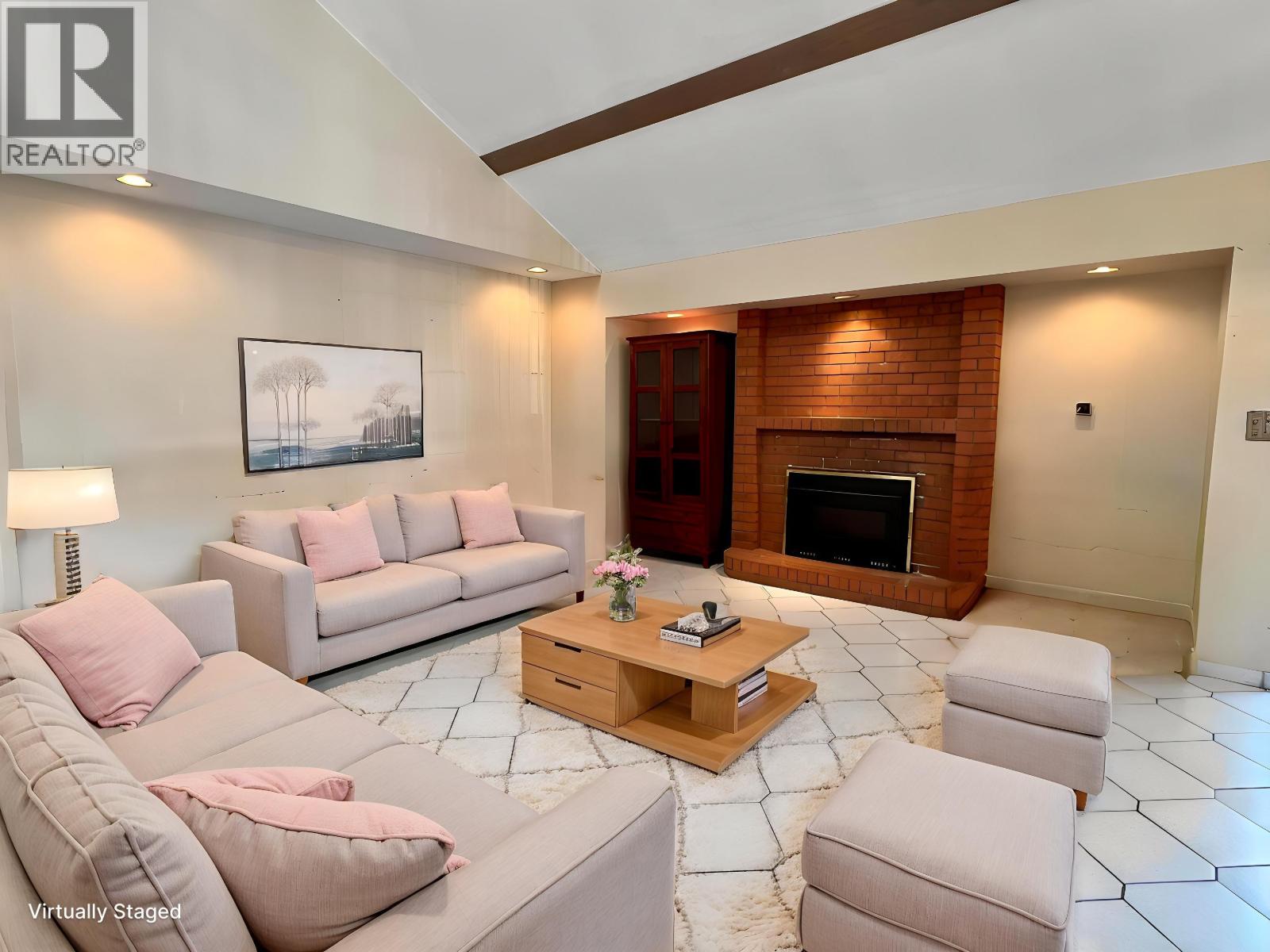 1888 Walnut Crescent, Coquitlam, British Columbia  V3J 7T2 - Photo 10 - R3117024