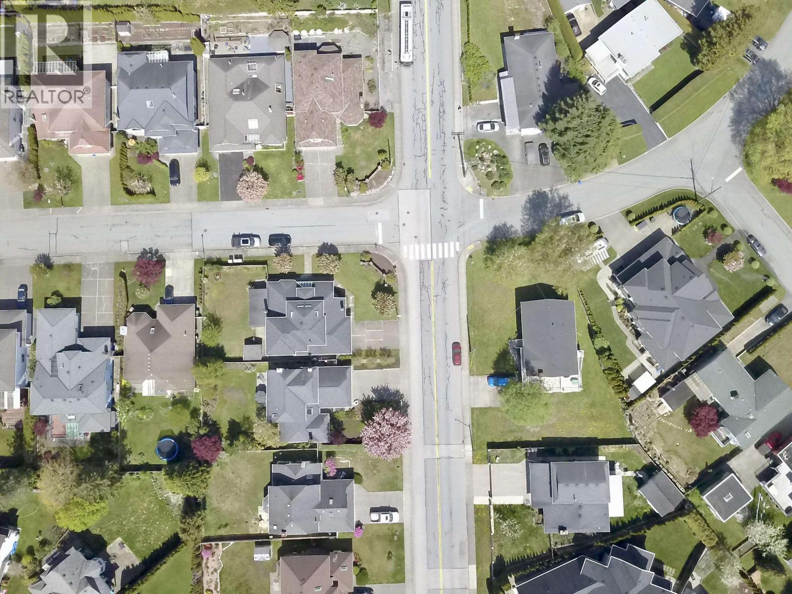 1888 Walnut Crescent, Coquitlam, British Columbia  V3J 7T2 - Photo 3 - R3117024