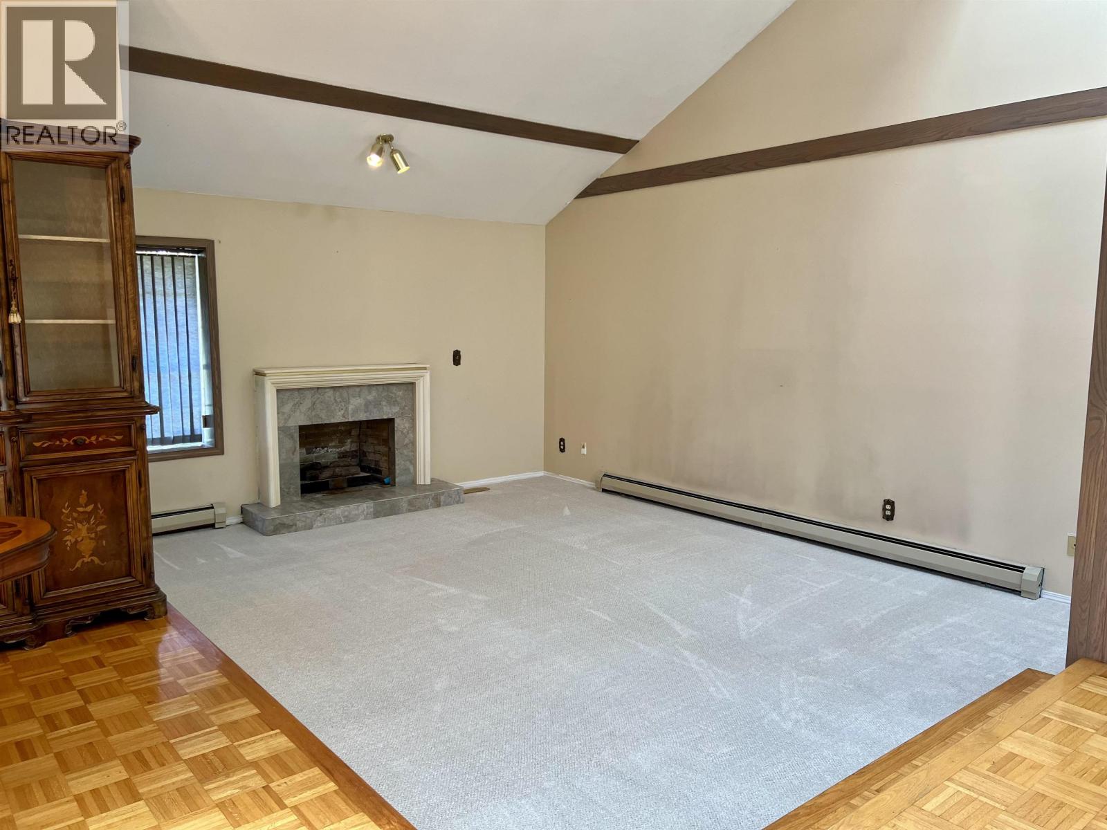 1888 Walnut Crescent, Coquitlam, British Columbia  V3J 7T2 - Photo 7 - R3117024