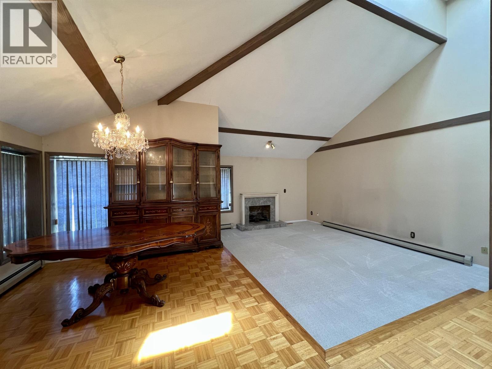 1888 Walnut Crescent, Coquitlam, British Columbia  V3J 7T2 - Photo 9 - R3117024