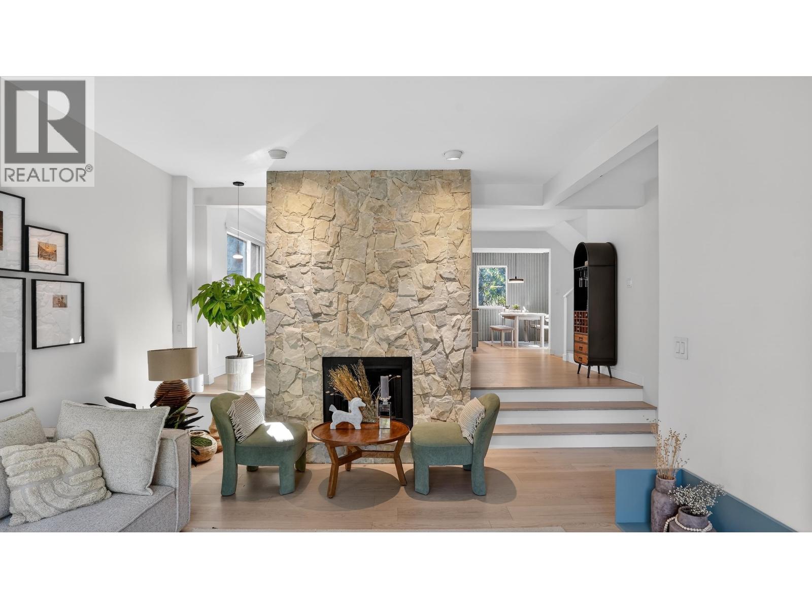 2221 Bowser Avenue, North Vancouver, British Columbia  V7P 2Z1 - Photo 10 - R3117048