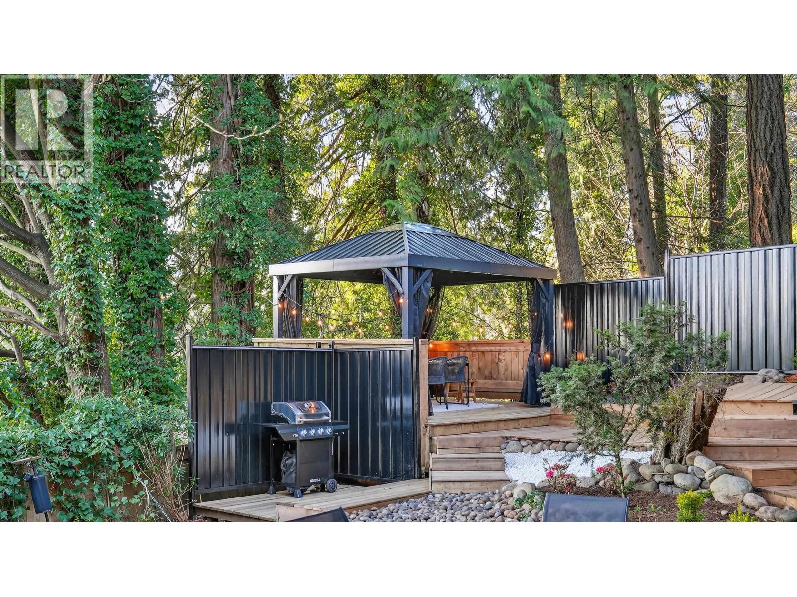 2221 Bowser Avenue, North Vancouver, British Columbia  V7P 2Z1 - Photo 35 - R3117048