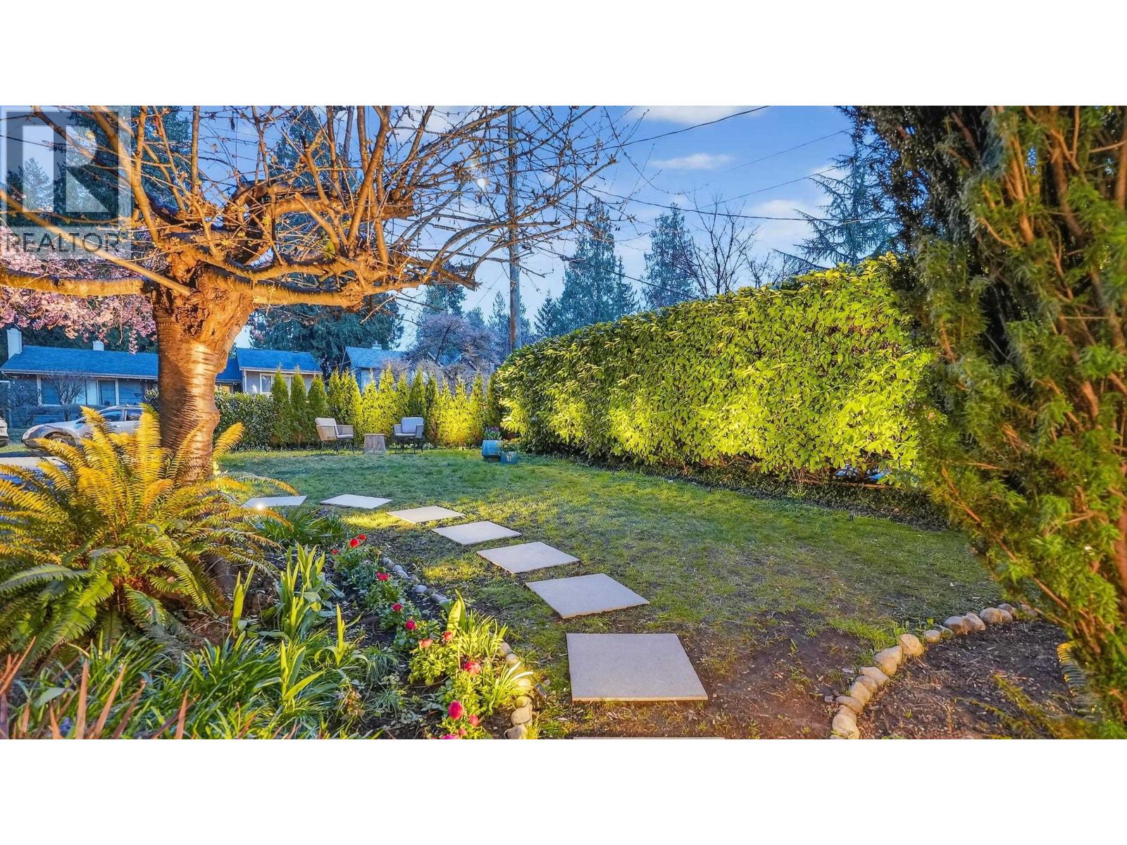 2221 Bowser Avenue, North Vancouver, British Columbia  V7P 2Z1 - Photo 37 - R3117048