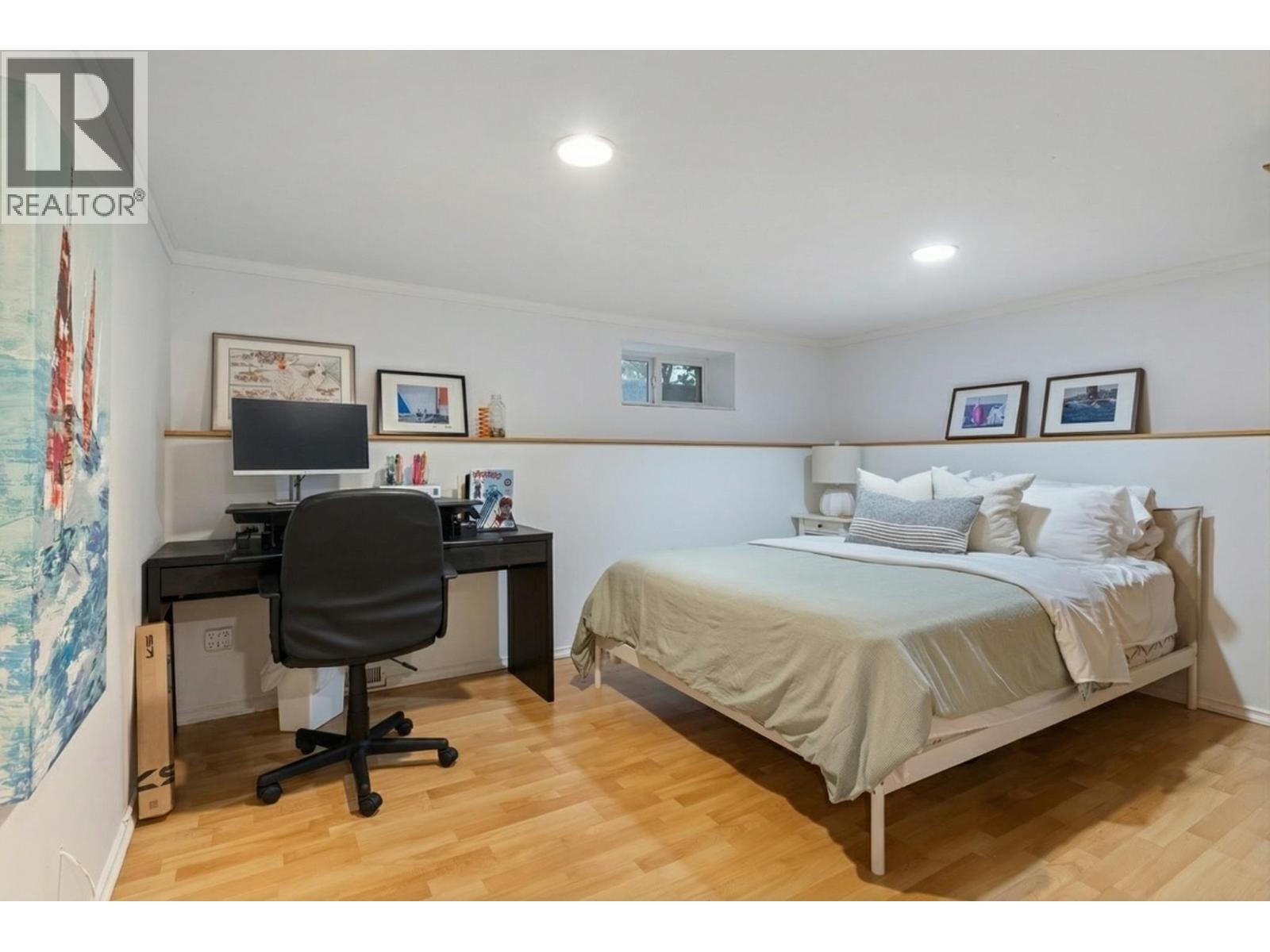 261 E 4th Street, North Vancouver, British Columbia  V7L 1J1 - Photo 28 - R3117070