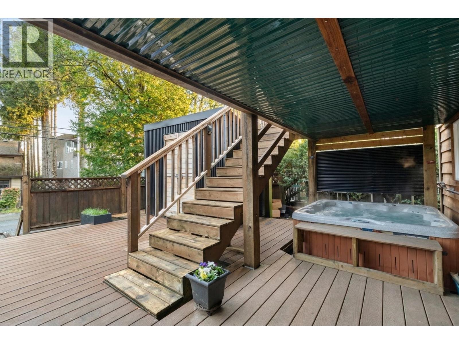 261 E 4th Street, North Vancouver, British Columbia  V7L 1J1 - Photo 34 - R3117070