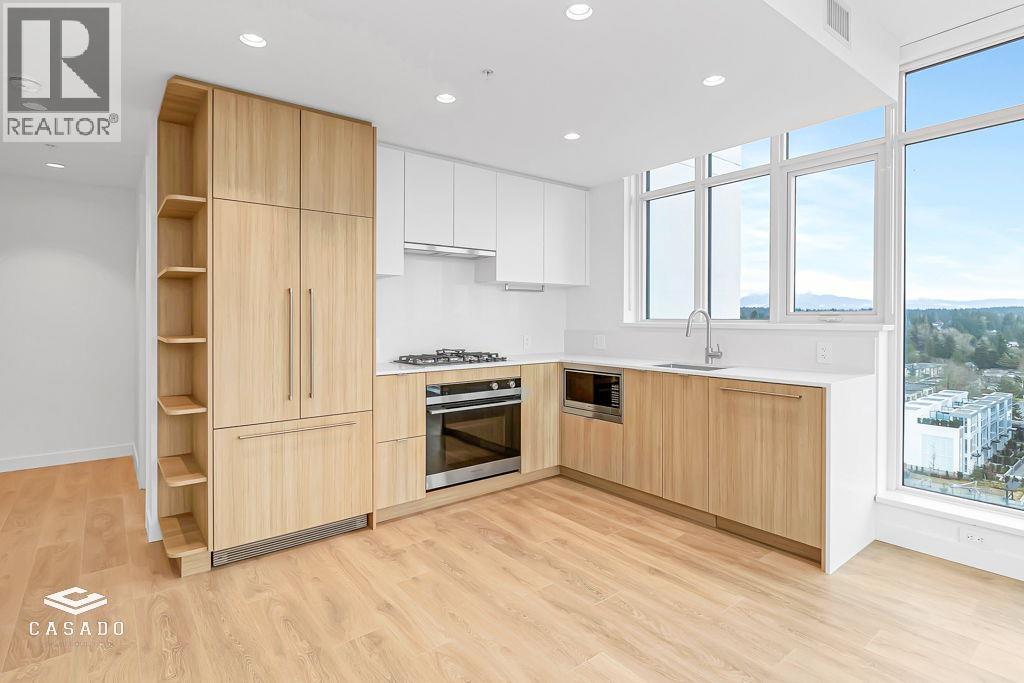 1002 505 Nelson Street, Coquitlam, British Columbia  V3E 3N2 - Photo 2 - R3117105