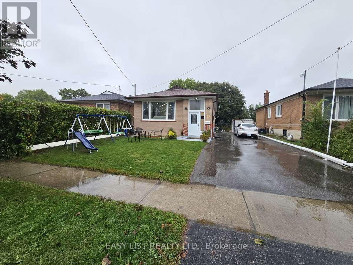 <div class="slider-price">$999,000</div><p>15 Barnes Crescent, Toronto, Ontario</p>