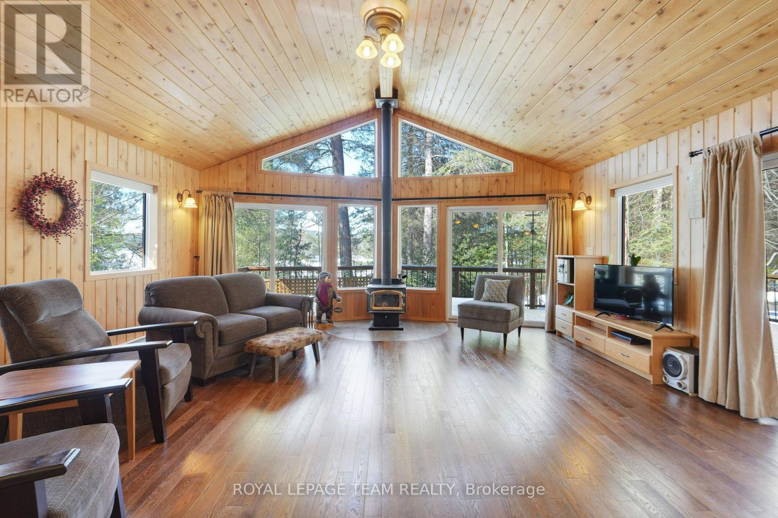 578b Elsie Lane, Greater Madawaska, Ontario  K0J 1H0 - Photo 18 - X12844504