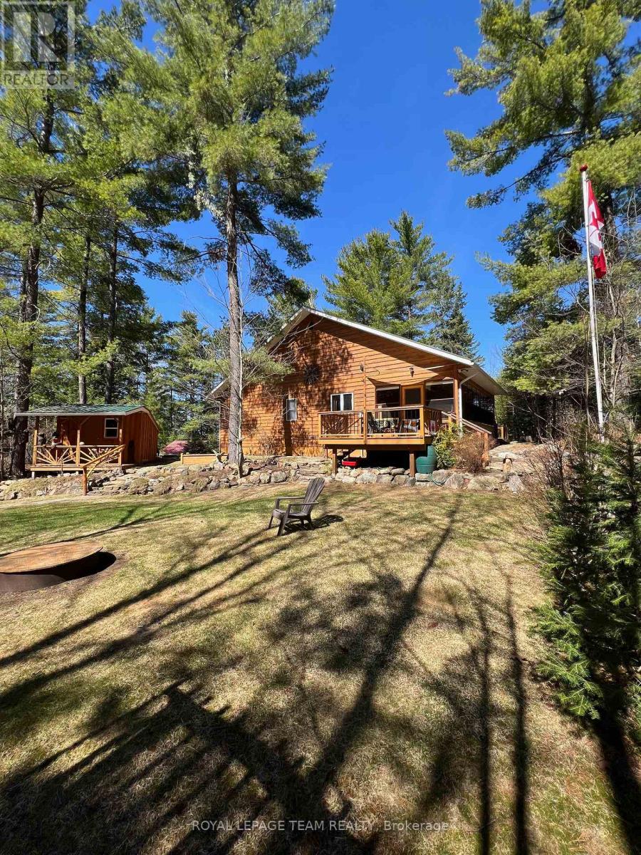 578b Elsie Lane, Greater Madawaska, Ontario  K0J 1H0 - Photo 7 - X12844504