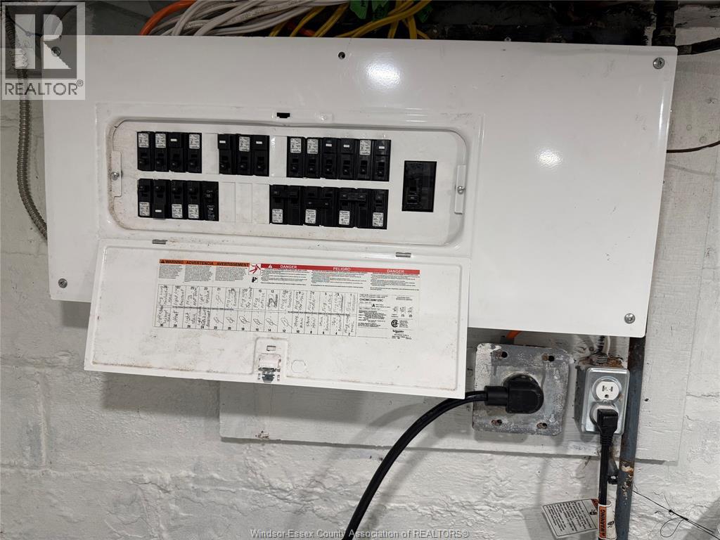 819 Langlois Avenue, Windsor, Ontario  N9A 2G9 - Photo 10 - 26009286