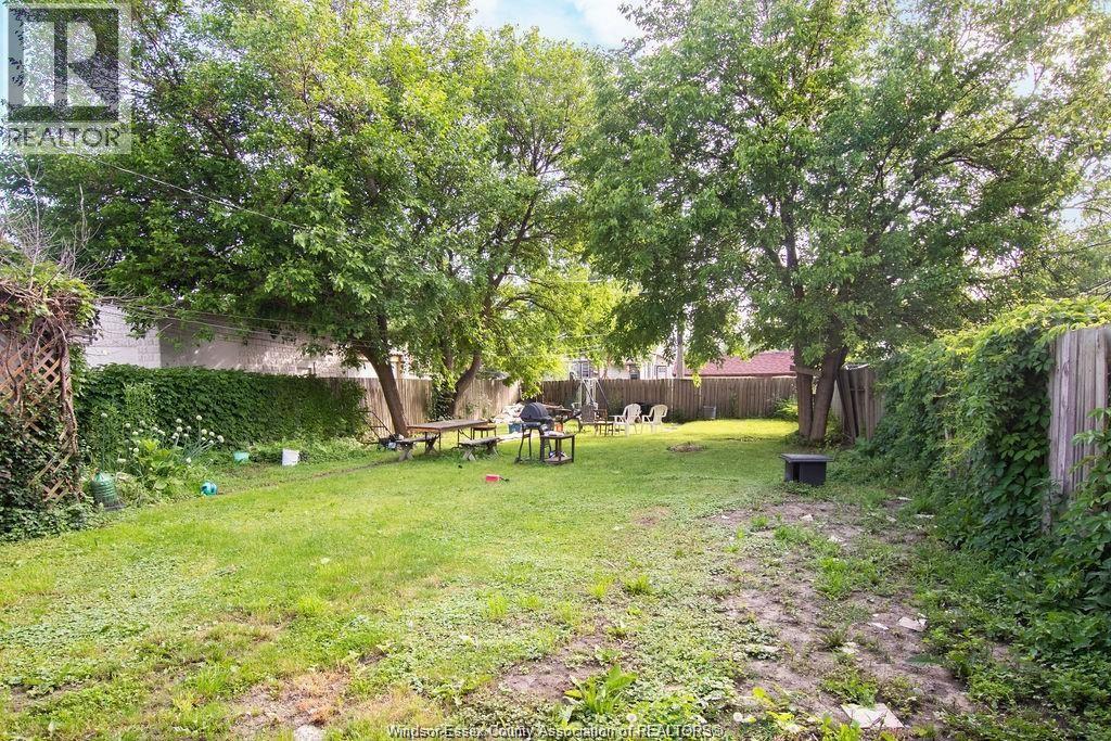 819 Langlois Avenue, Windsor, Ontario  N9A 2G9 - Photo 2 - 26009286