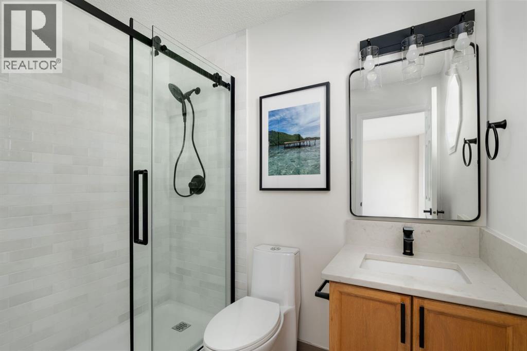 641 Evermeadow Road Sw, Calgary, Alberta  T2Y 4W8 - Photo 21 - A2289748