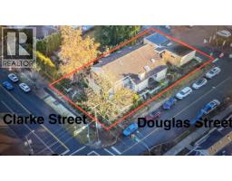 2201 CLARKE STREET, Port Moody, British Columbia