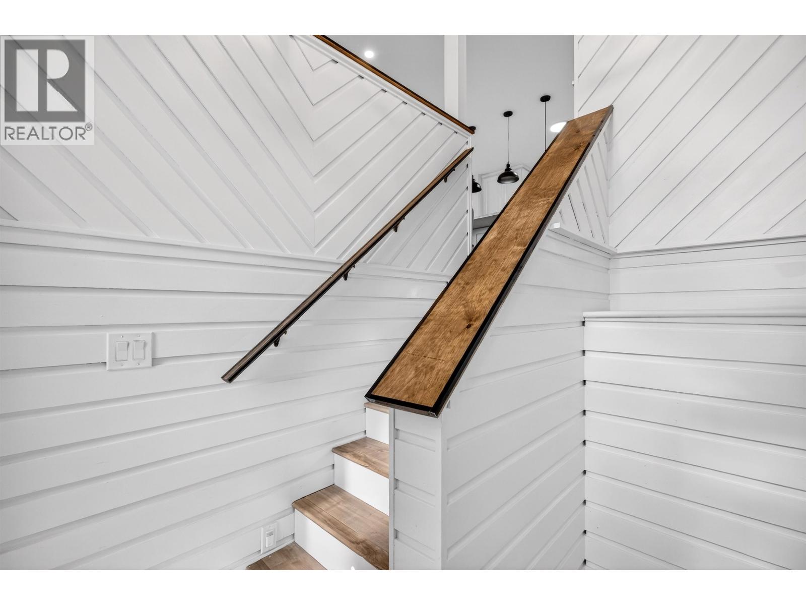 21099 Berry Avenue, Maple Ridge, British Columbia  V2X 7V3 - Photo 12 - R3116640