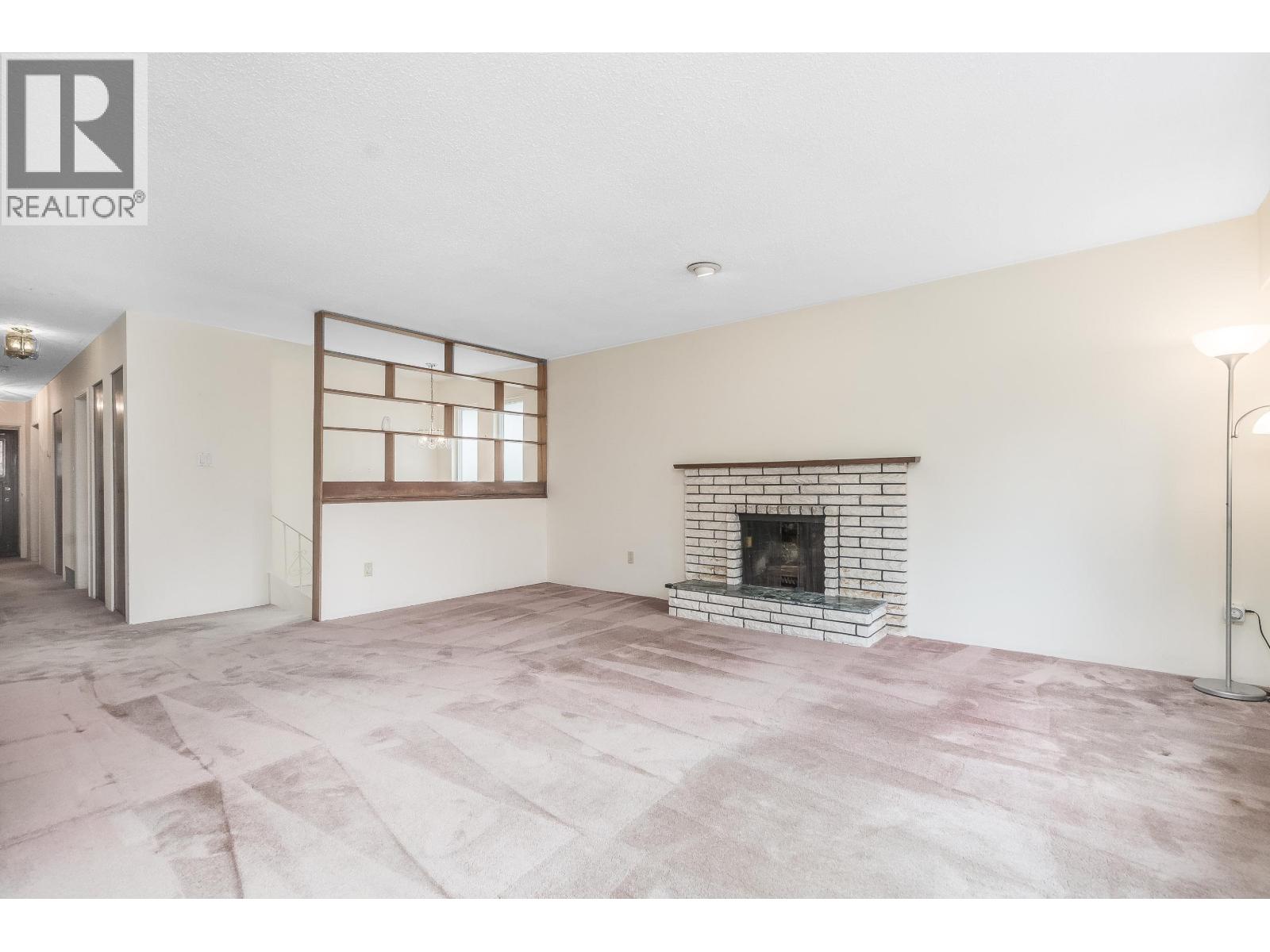 8228 Wedgewood Street, Burnaby, British Columbia  V3N 1C4 - Photo 9 - R3116579