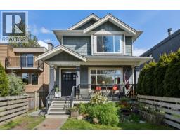 250 E 17TH STREET, North Vancouver, British Columbia