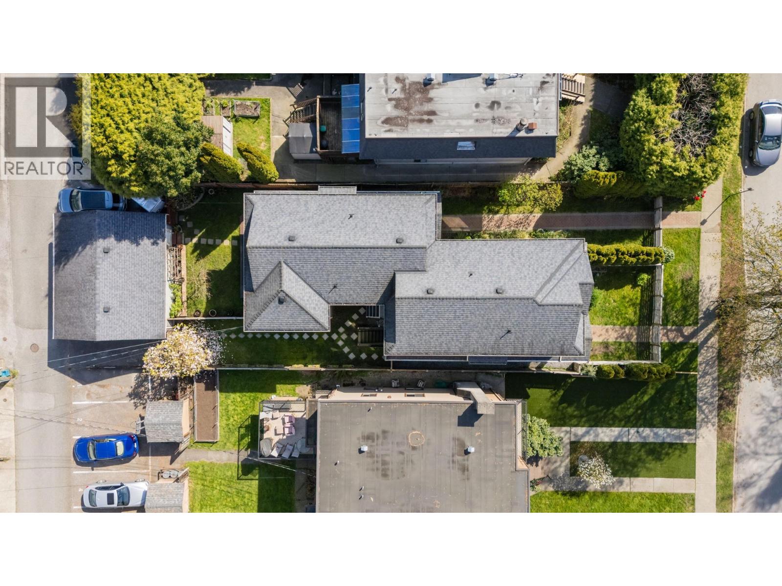 250 E 17th Street, North Vancouver, British Columbia  V7L 2V7 - Photo 38 - R3116963