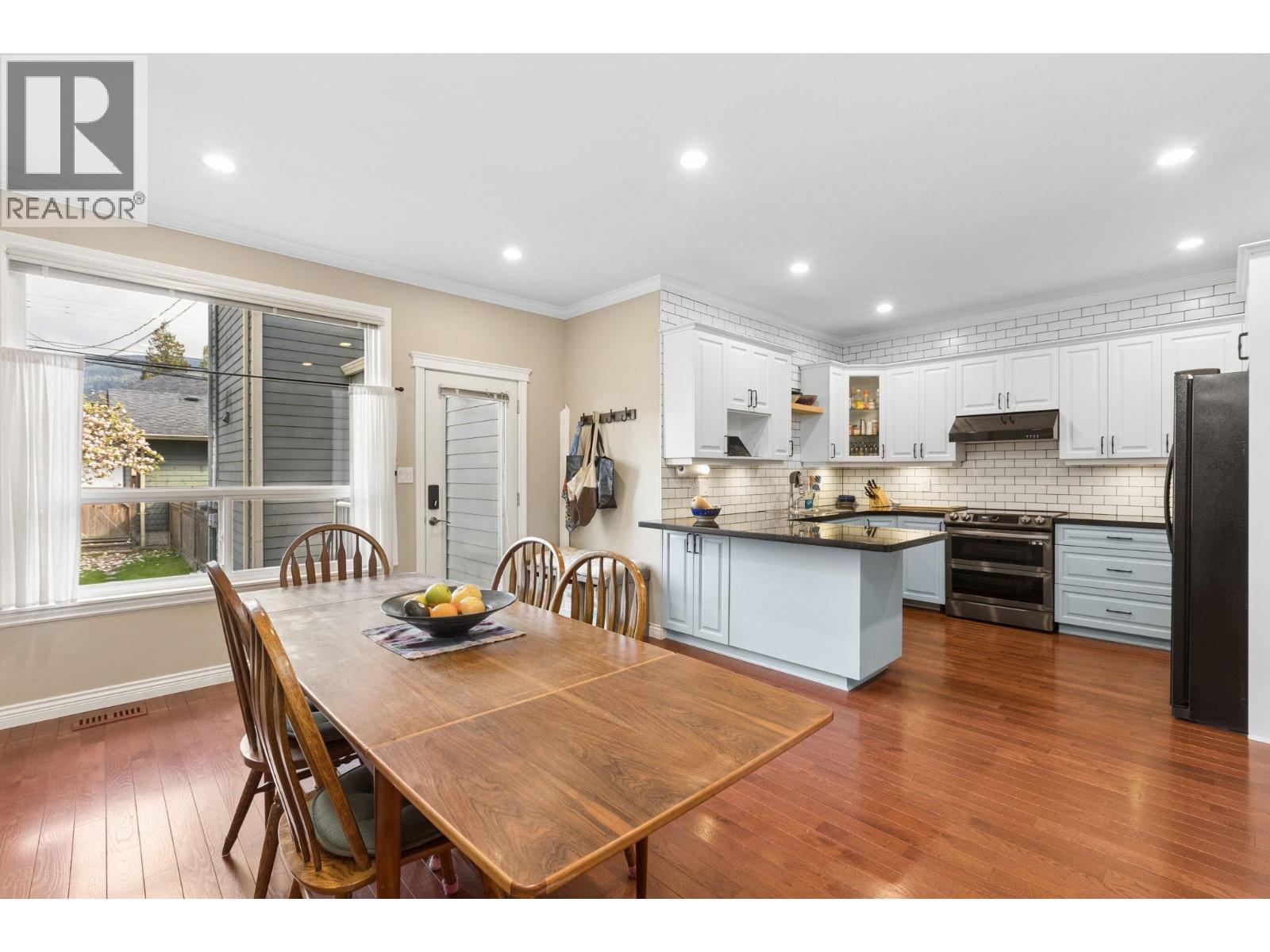 250 E 17th Street, North Vancouver, British Columbia  V7L 2V7 - Photo 17 - R3116963