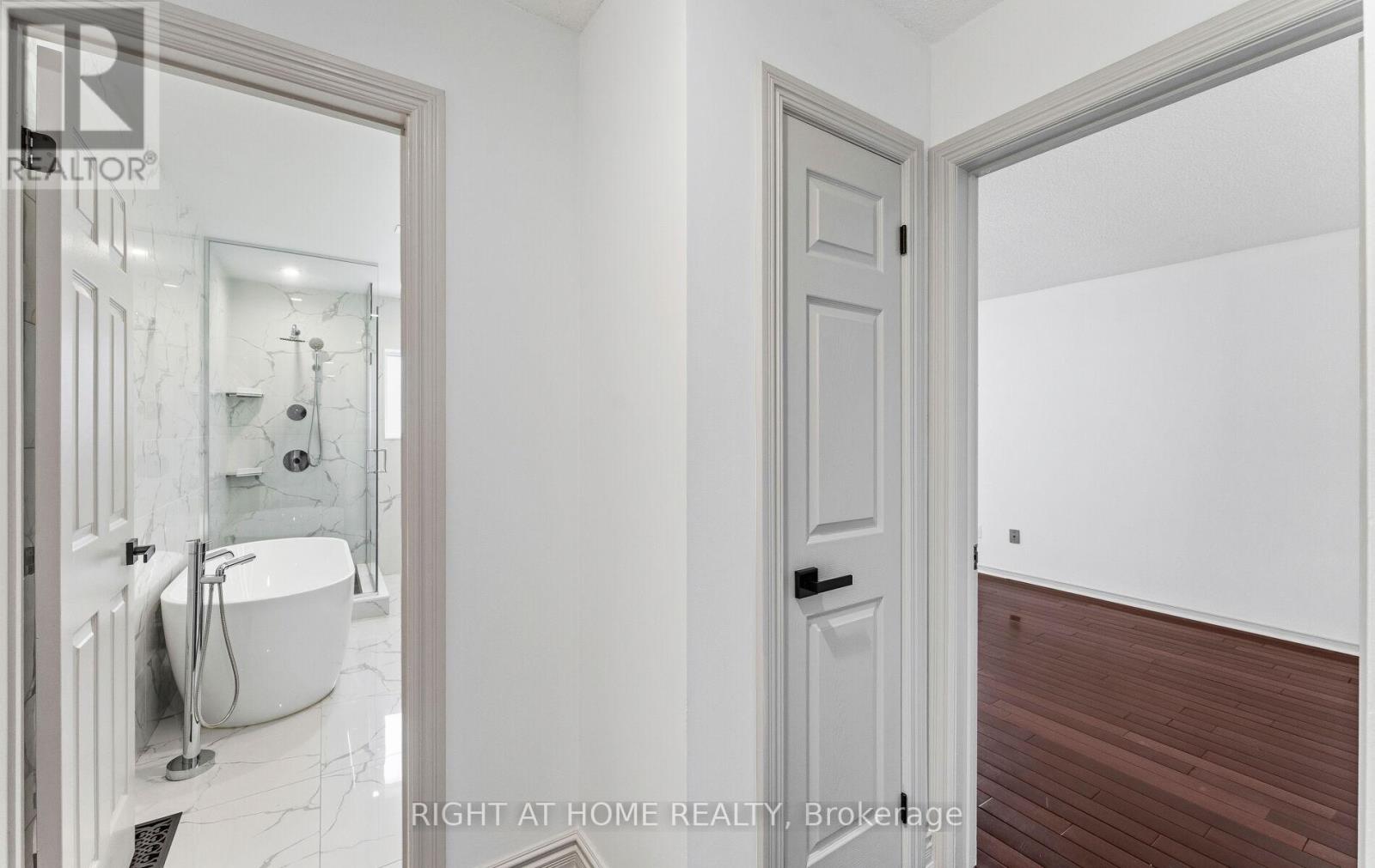 1665 Asgard Drive, Mississauga, Ontario  L5E 3G5 - Photo 24 - W13039420