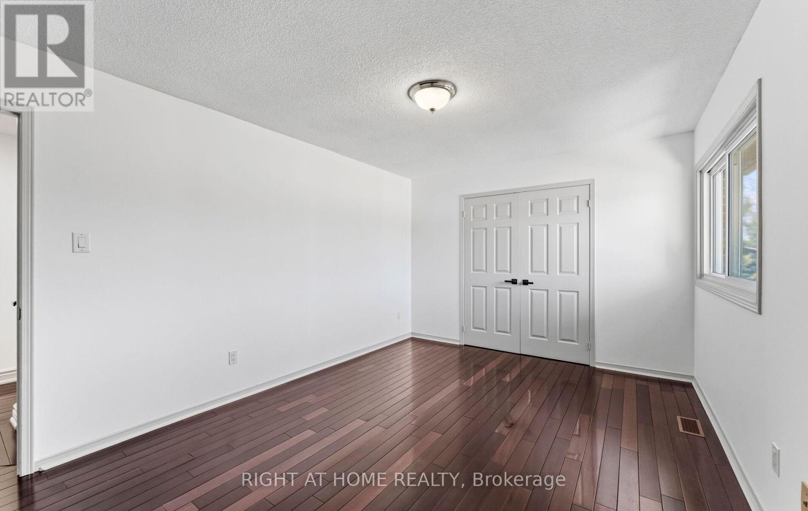 1665 Asgard Drive, Mississauga, Ontario  L5E 3G5 - Photo 25 - W13039420