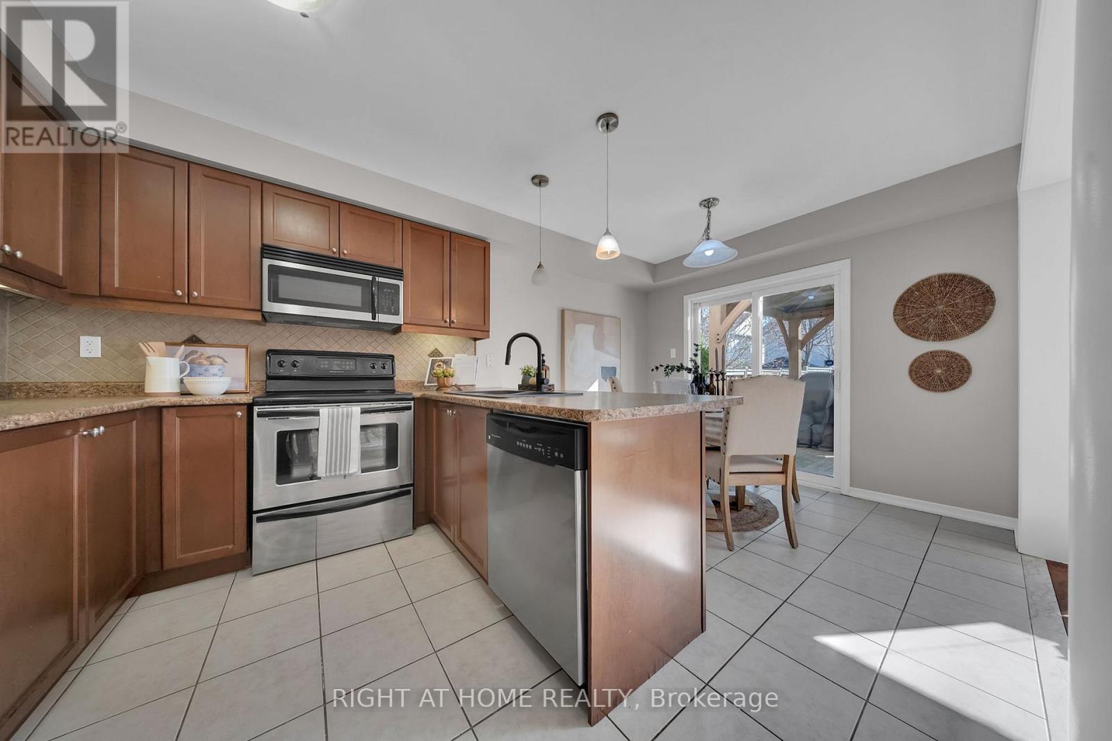 131 William Cowles Drive, Clarington, Ontario  L1C 0E3 - Photo 12 - E13055594