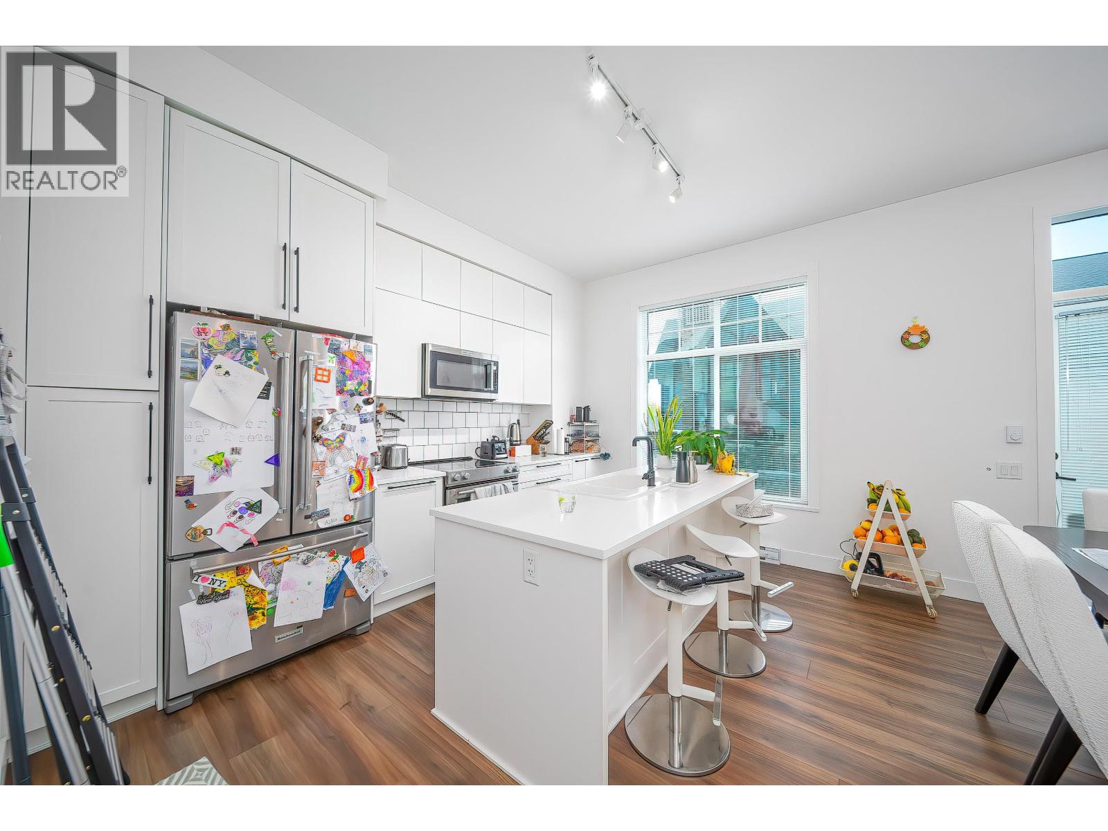 59 3552 Victoria Drive, Coquitlam, British Columbia  V3C 3V4 - Photo 4 - R3117057