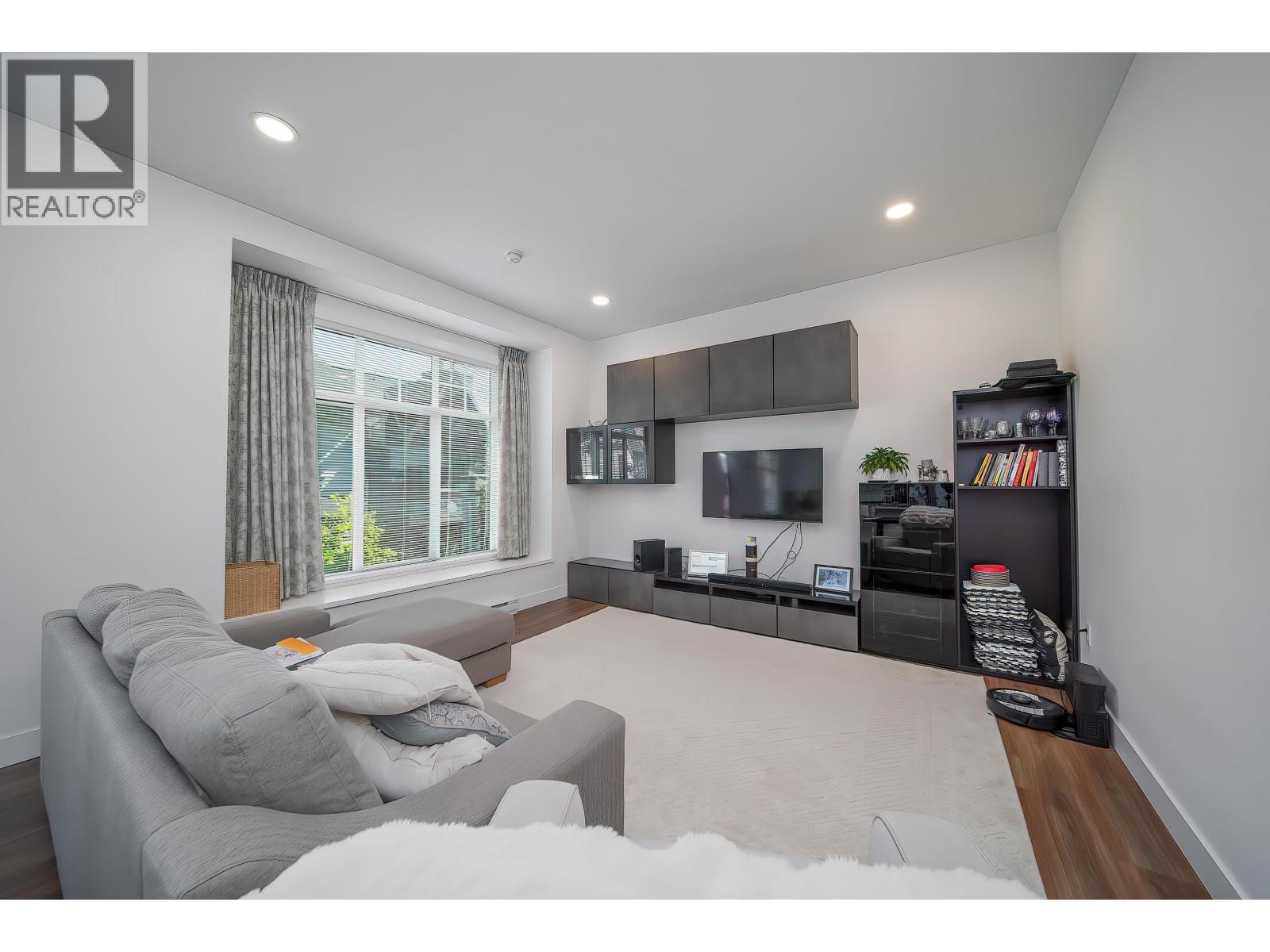 59 3552 Victoria Drive, Coquitlam, British Columbia  V3C 3V4 - Photo 7 - R3117057