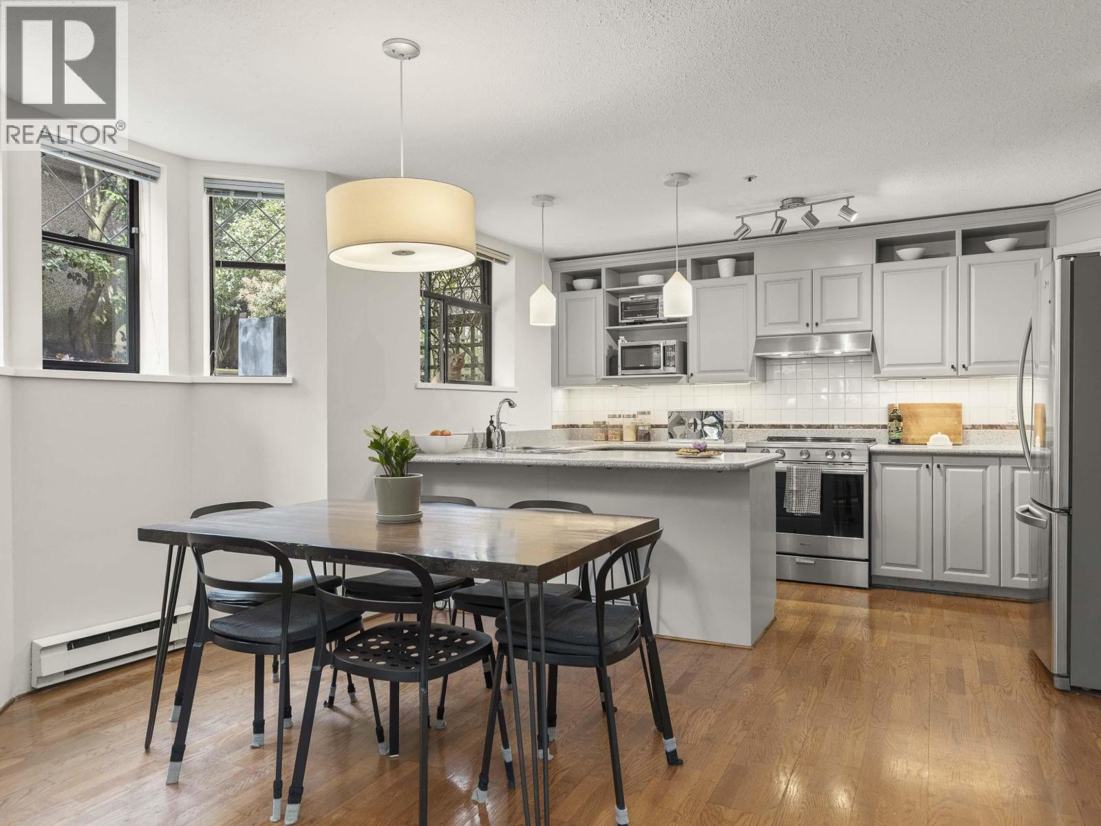 232 W 14th Avenue, Vancouver, British Columbia  V5Y 1X1 - Photo 6 - R3116992