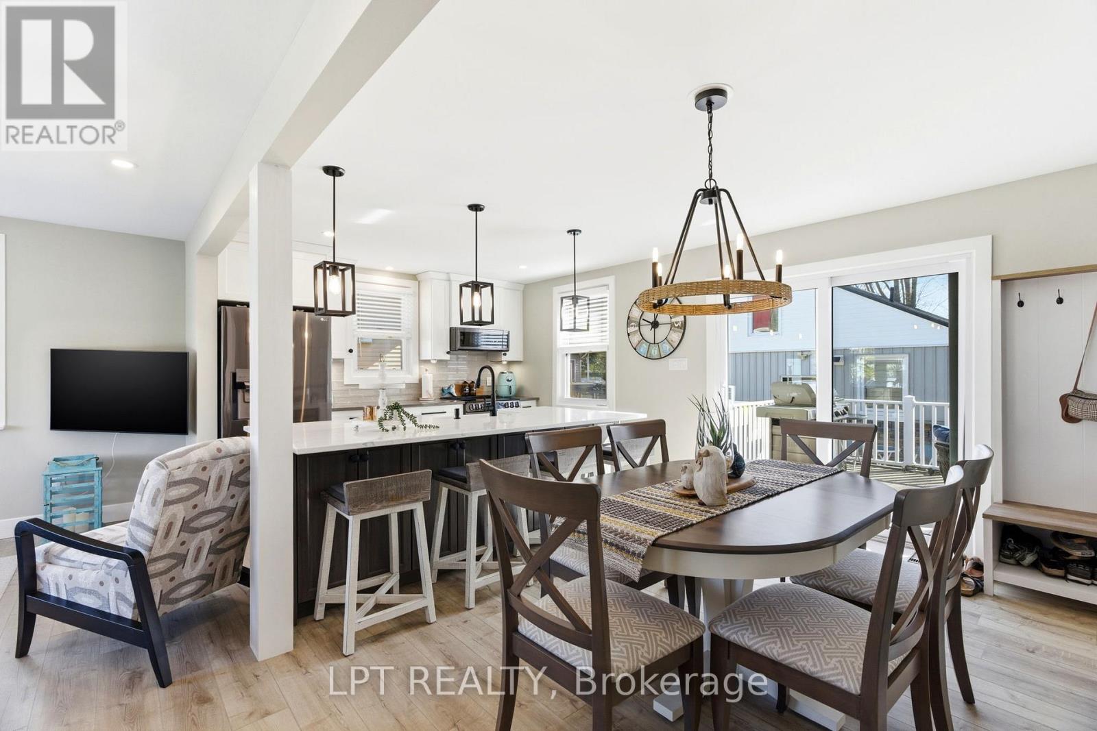 30 Sauble River Road, Lambton Shores, Ontario  N0M 1T0 - Photo 10 - X13055596