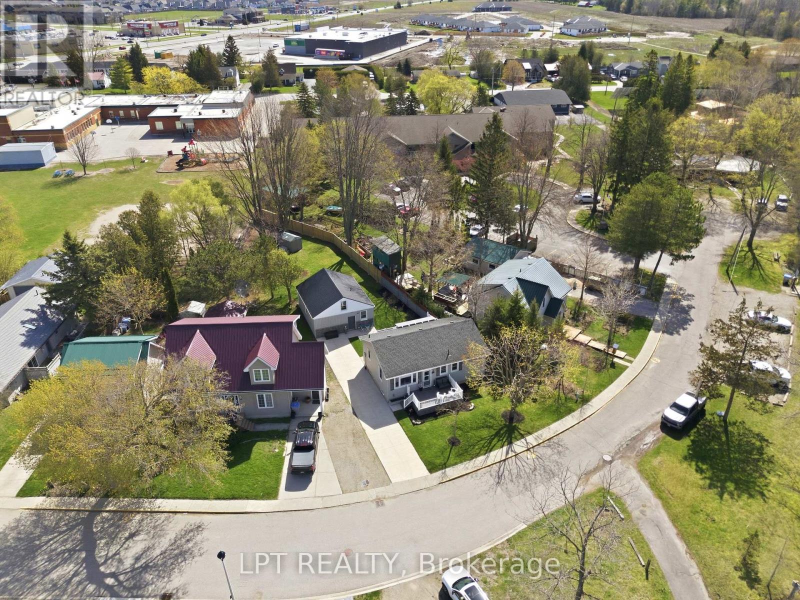 30 Sauble River Road, Lambton Shores, Ontario  N0M 1T0 - Photo 45 - X13055596