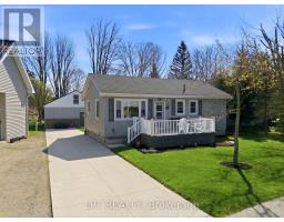 30 SAUBLE RIVER ROAD, Lambton Shores, Ontario