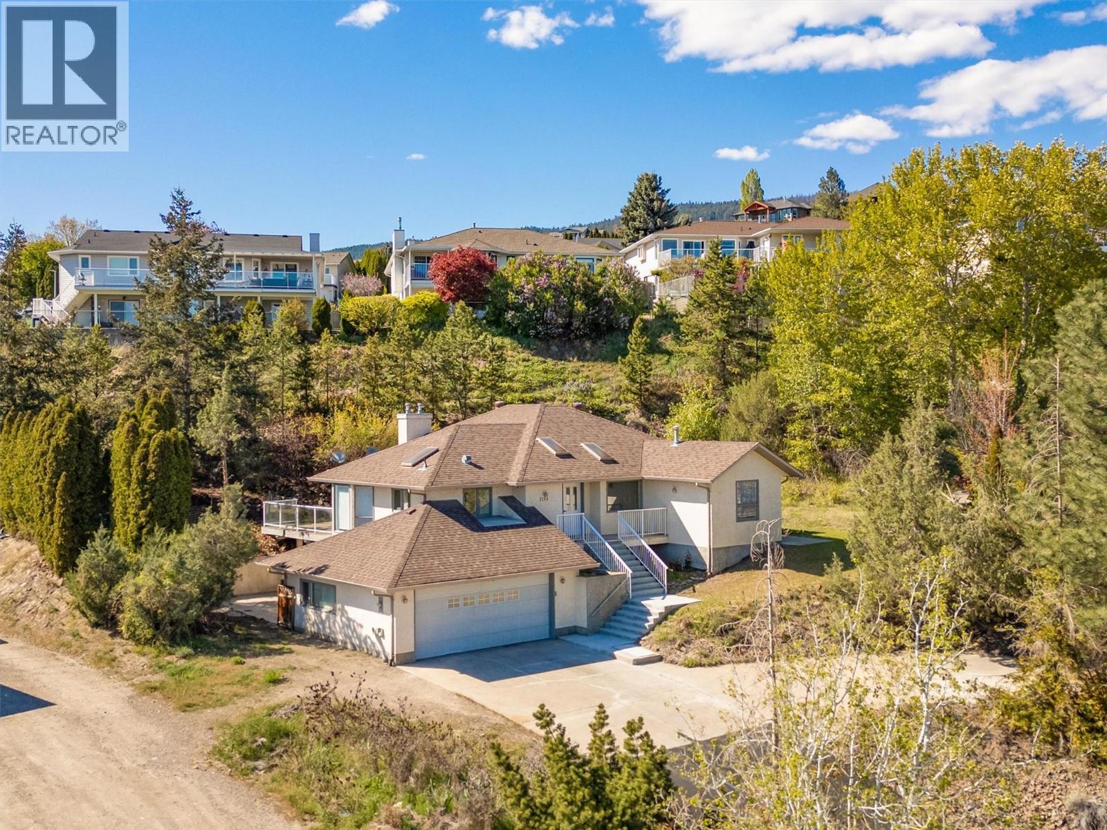 2194 Shamrock Drive, West Kelowna, British Columbia  V4T 1T9 - Photo 3 - 10385039