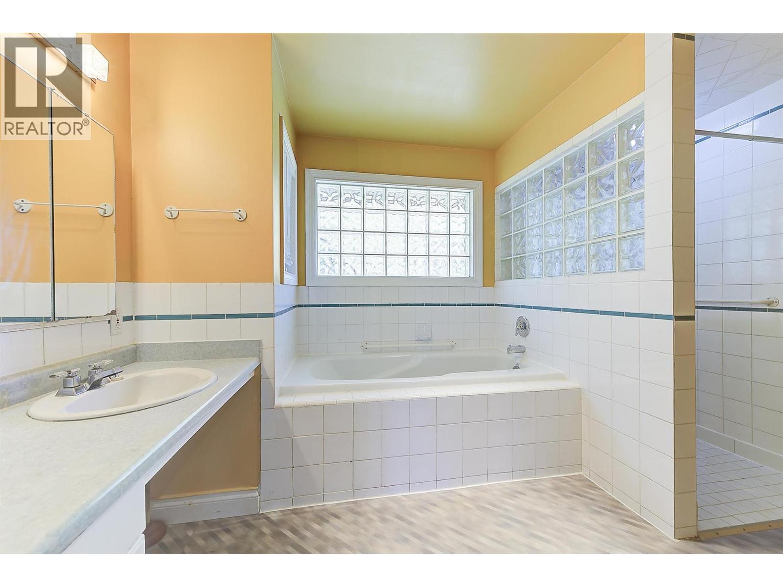 2194 Shamrock Drive, West Kelowna, British Columbia  V4T 1T9 - Photo 28 - 10385039