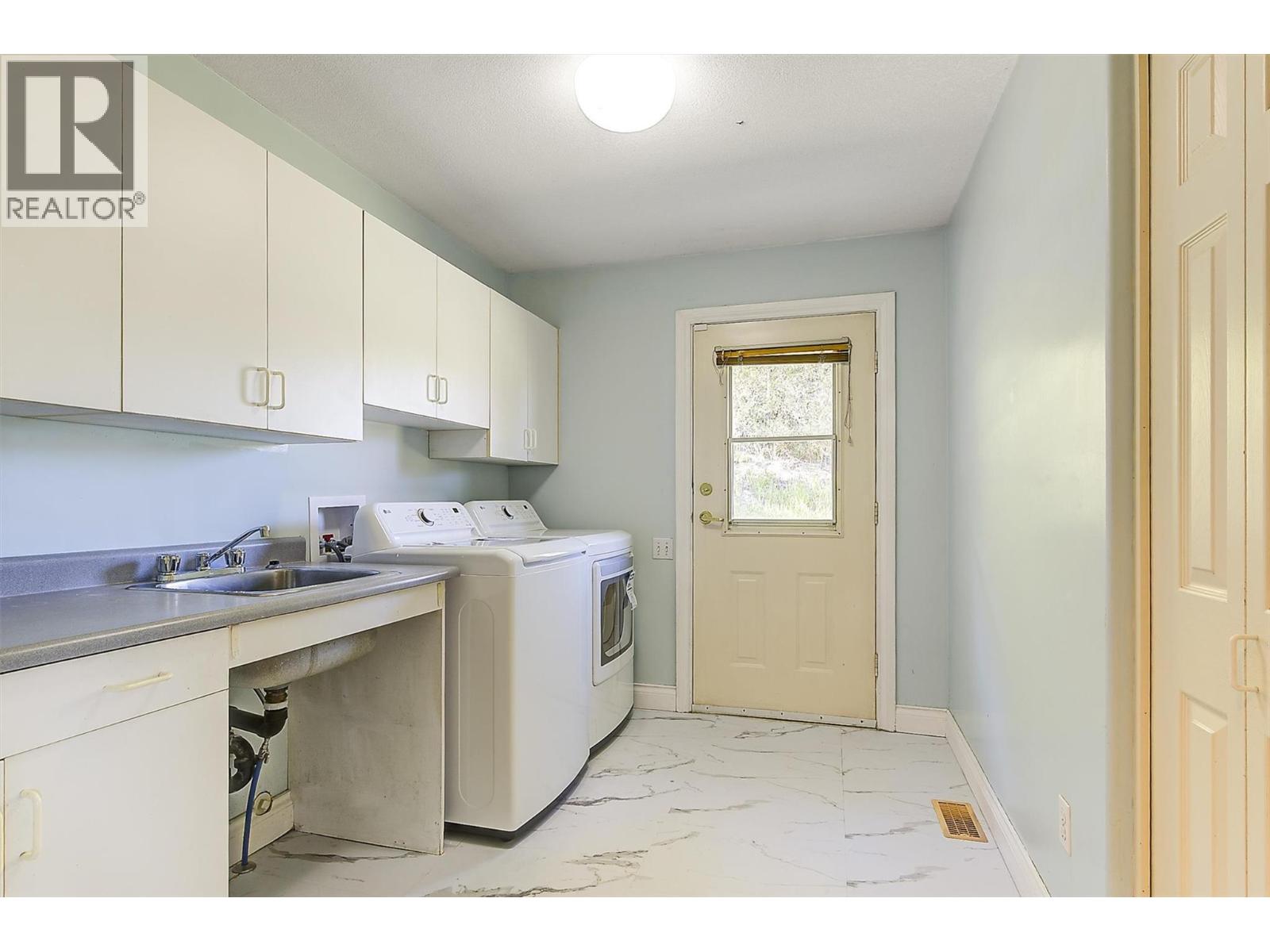 2194 Shamrock Drive, West Kelowna, British Columbia  V4T 1T9 - Photo 43 - 10385039