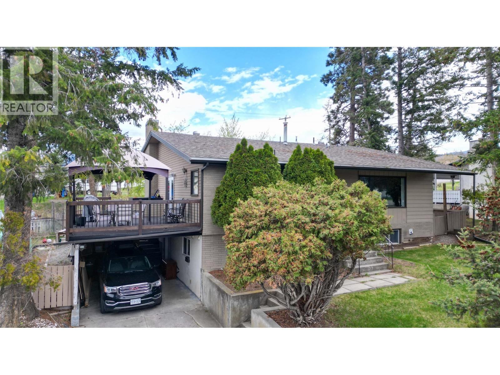 1412 3rd Avenue S, Cranbrook, British Columbia  V1C 2C8 - Photo 2 - 10385254