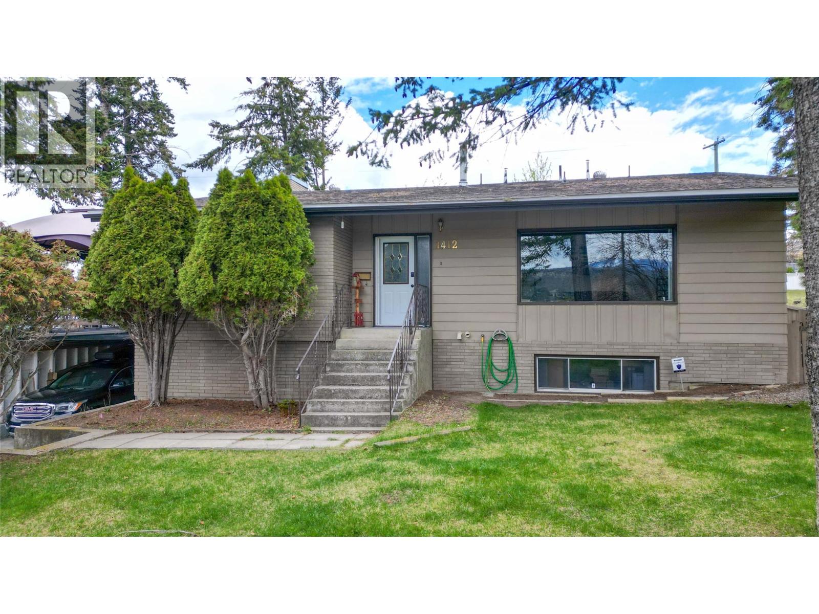 1412 3rd Avenue S, Cranbrook, British Columbia  V1C 2C8 - Photo 1 - 10385254