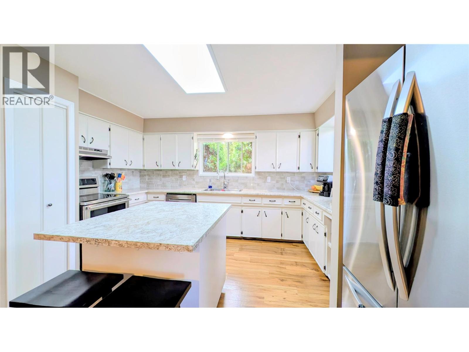 1412 3rd Avenue S, Cranbrook, British Columbia  V1C 2C8 - Photo 6 - 10385254