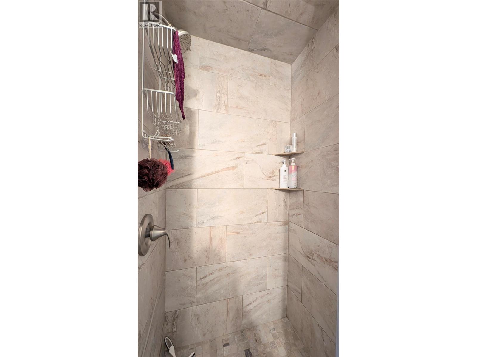 1412 3rd Avenue S, Cranbrook, British Columbia  V1C 2C8 - Photo 12 - 10385254