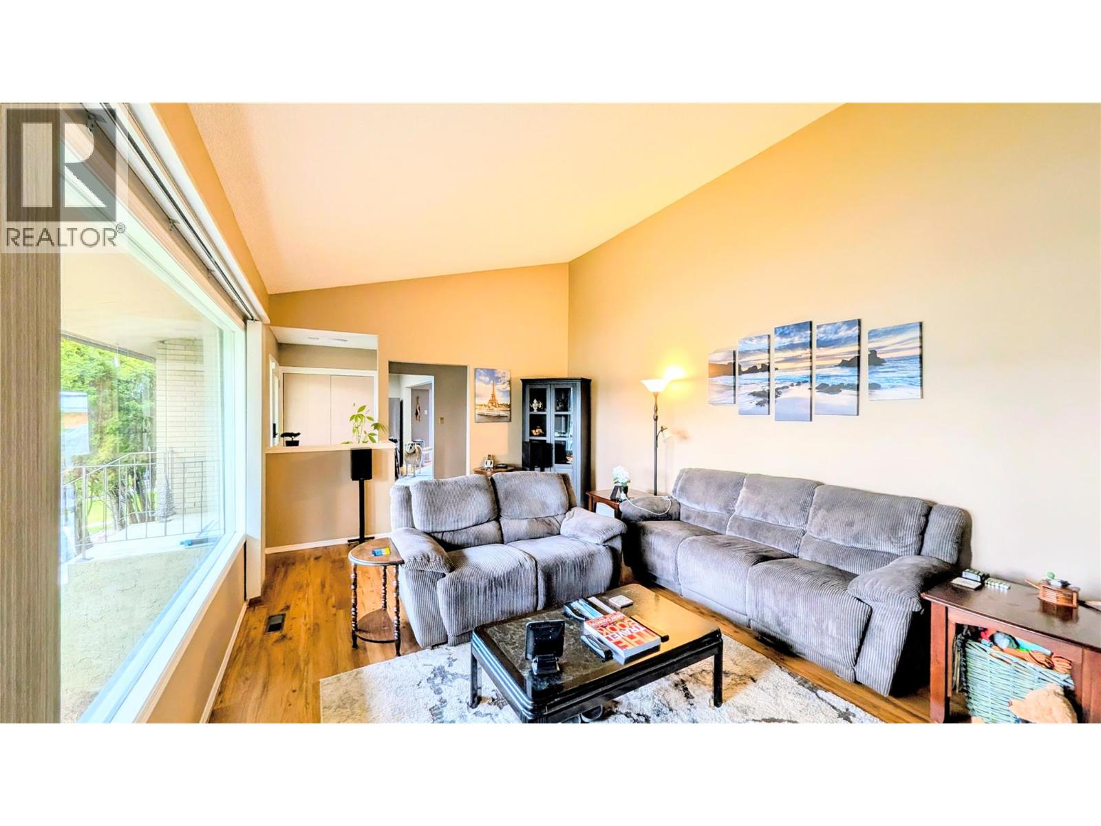 1412 3rd Avenue S, Cranbrook, British Columbia  V1C 2C8 - Photo 4 - 10385254