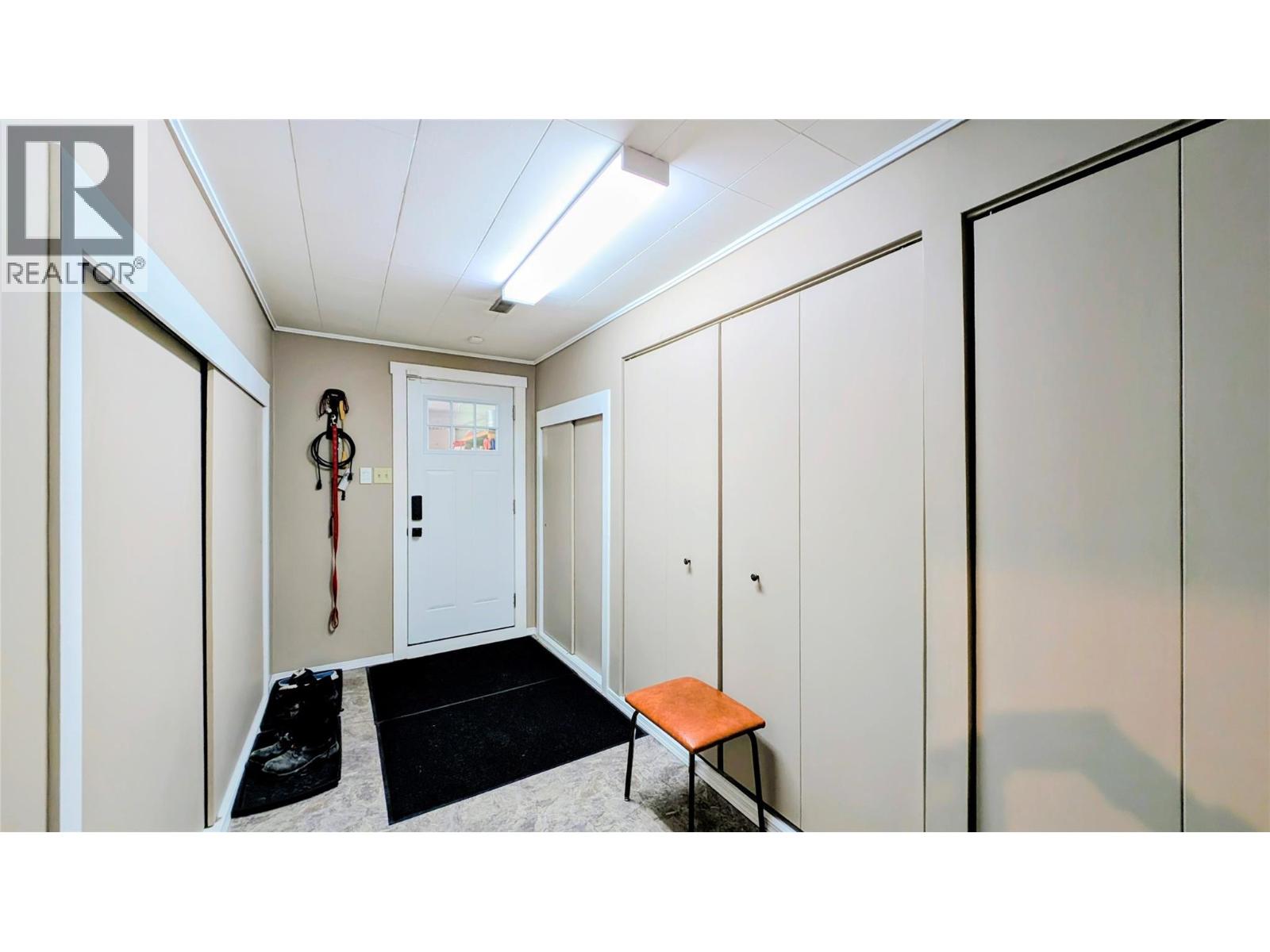 1412 3rd Avenue S, Cranbrook, British Columbia  V1C 2C8 - Photo 25 - 10385254