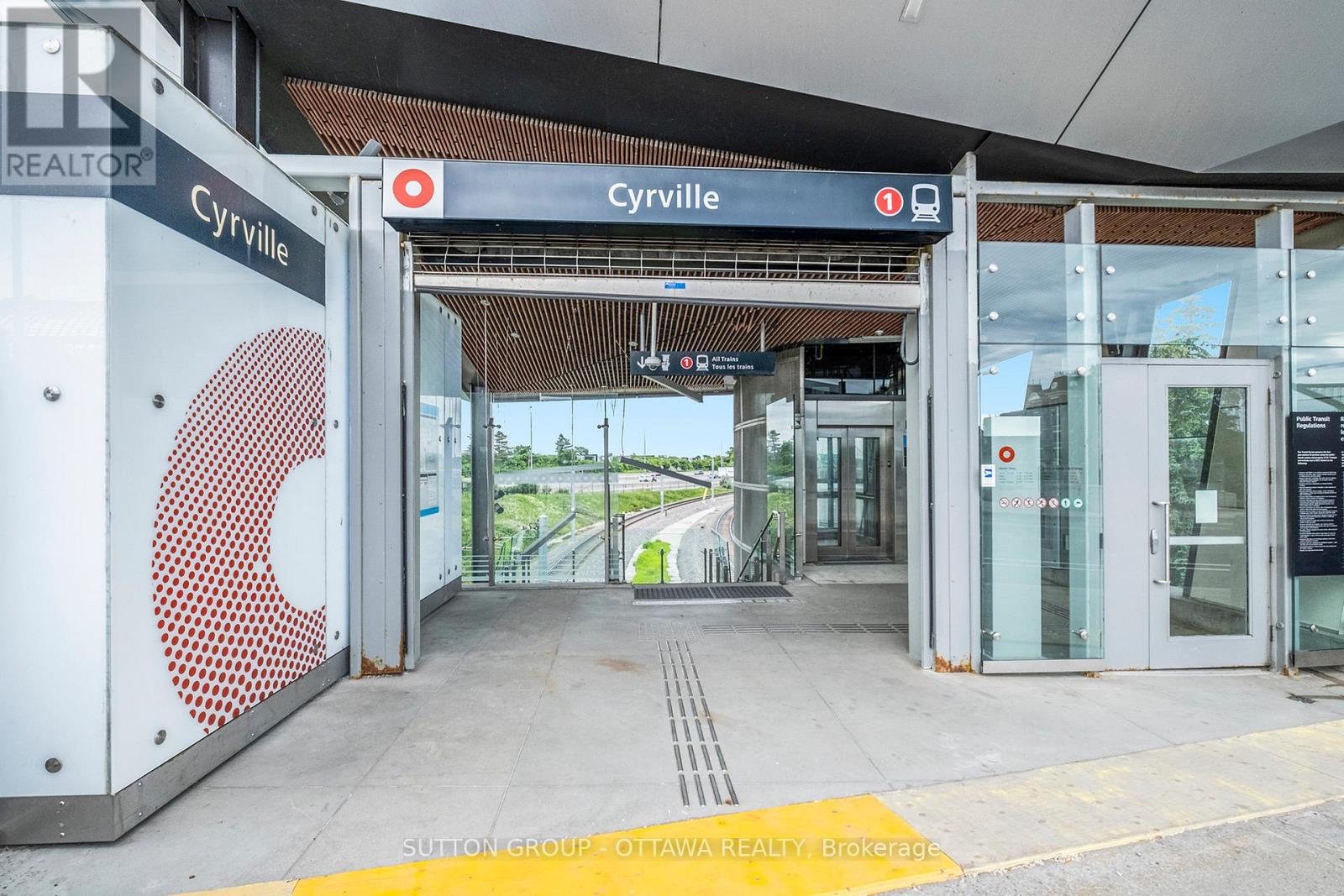 1368 Labrie Avenue, Ottawa, Ontario  K1B 3M1 - Photo 2 - X13055586