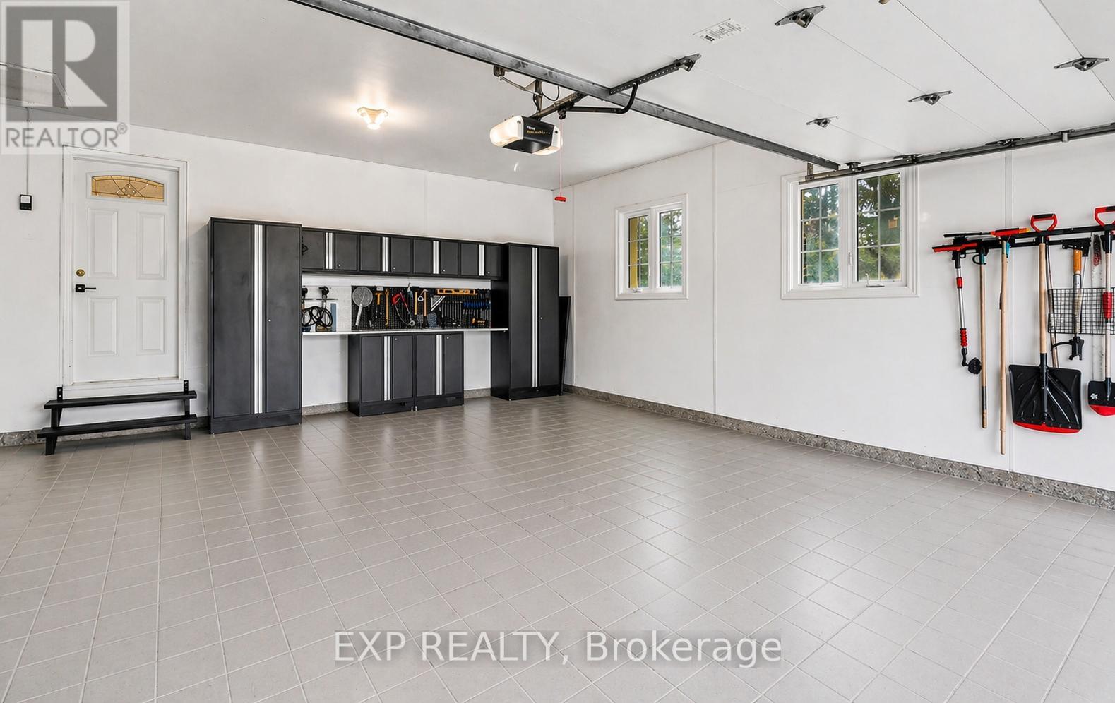 11 Lennon Drive, Ottawa, Ontario  K1V 1G9 - Photo 6 - X13055602