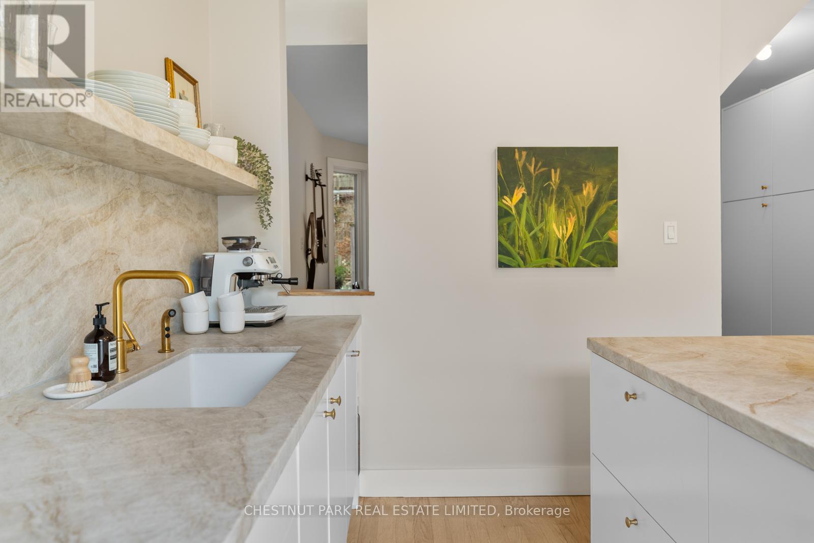 32 Sackville Place, Toronto, Ontario  M4X 1A4 - Photo 8 - C13030314