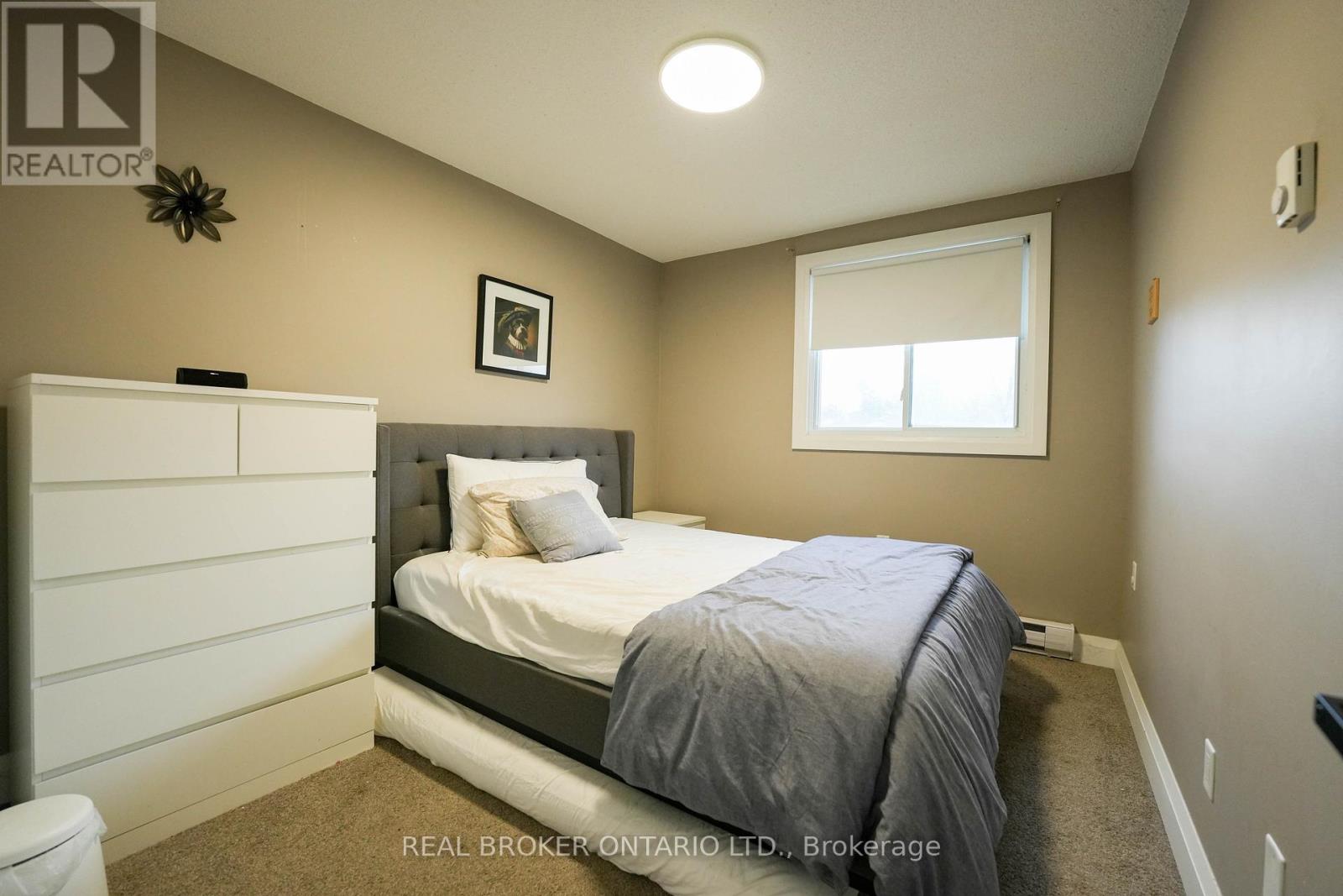 8 Ralgreen Crescent, Kitchener, Ontario  N2M 1T9 - Photo 19 - X12994936