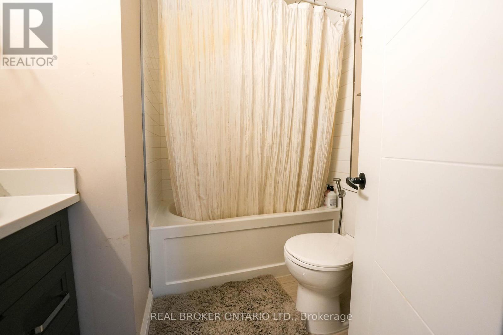 8 Ralgreen Crescent, Kitchener, Ontario  N2M 1T9 - Photo 16 - X12994936