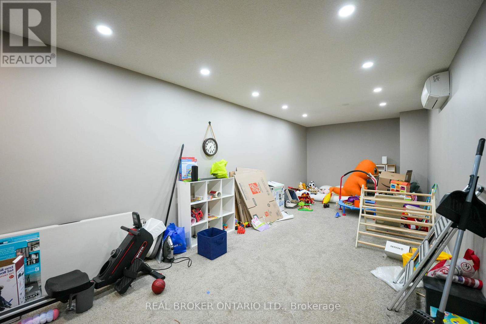 8 Ralgreen Crescent, Kitchener, Ontario  N2M 1T9 - Photo 25 - X12994936