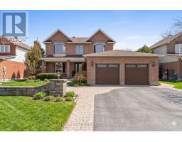 21 SLADE CRESCENT, Ottawa, Ontario