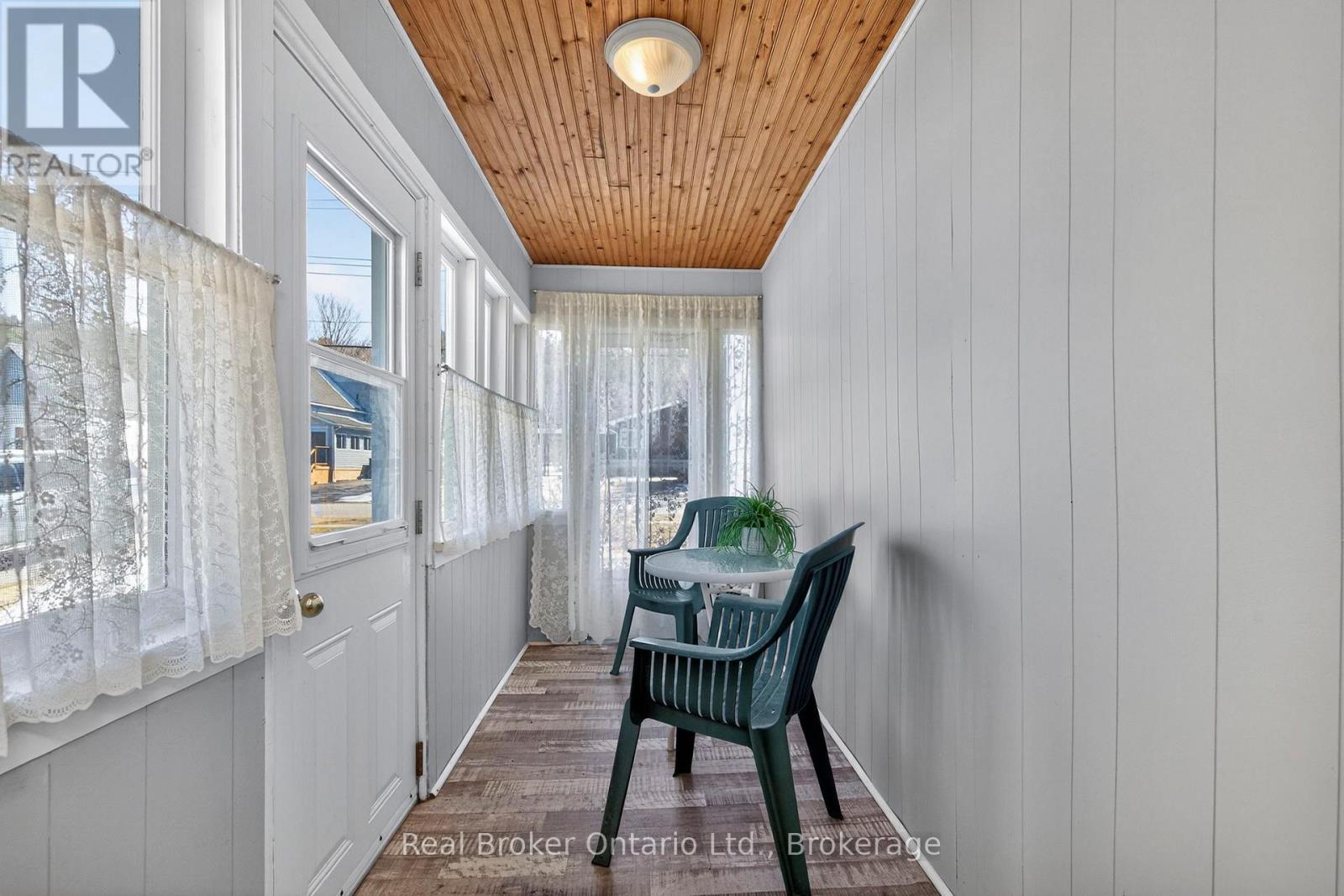 135 Poyntz Street, Penetanguishene, Ontario  L9M 1P5 - Photo 16 - S13055574